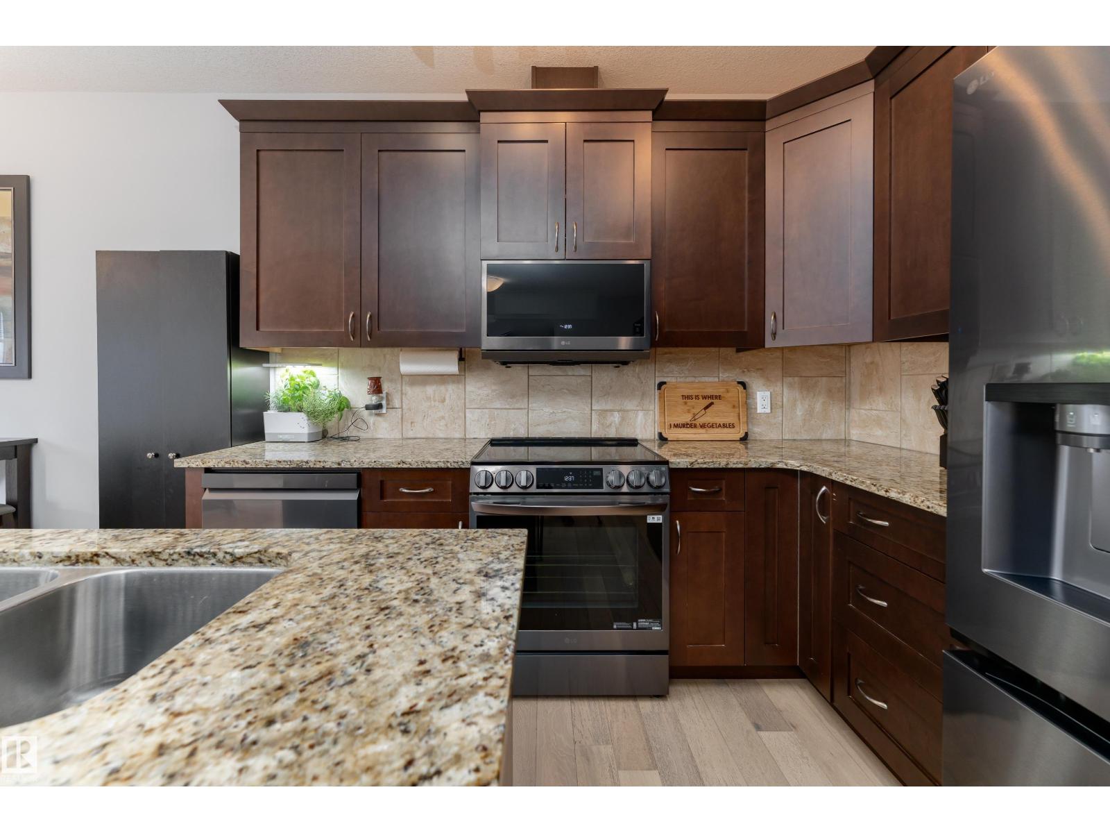 16805 55 ST NW - 3