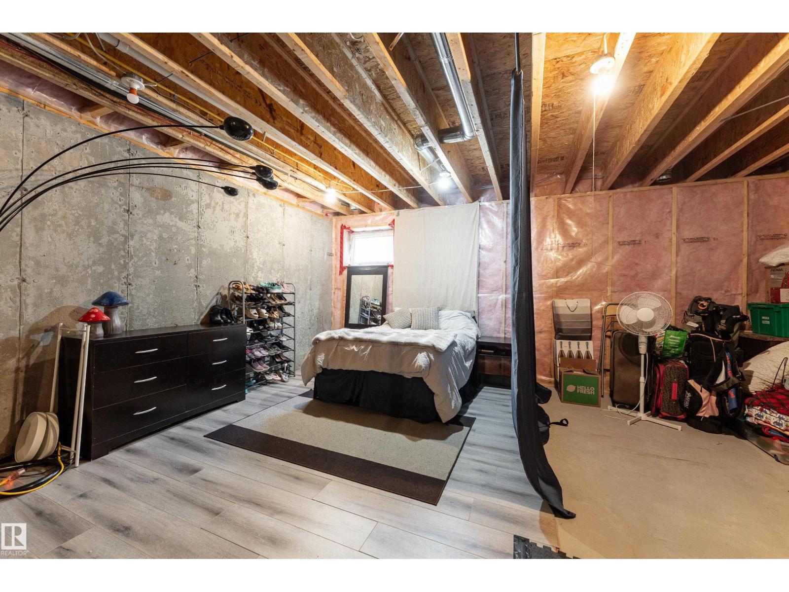 16805 55 ST NW - 31