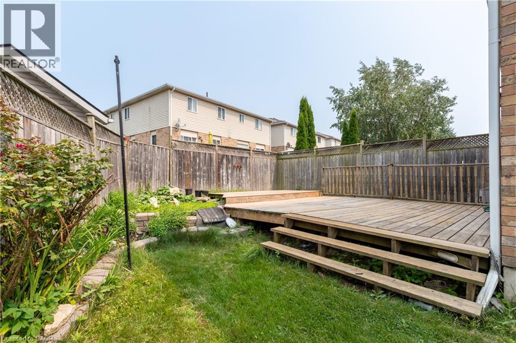 15 CHESTER Drive - Image 32