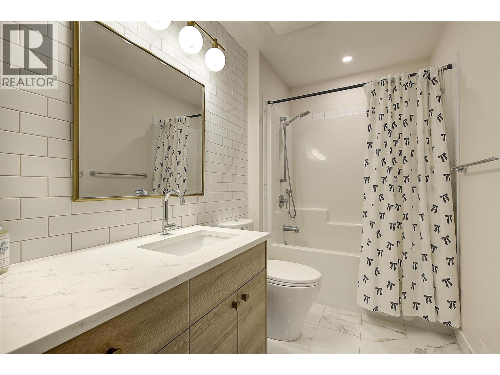#3 877 Morrison Avenue - 39