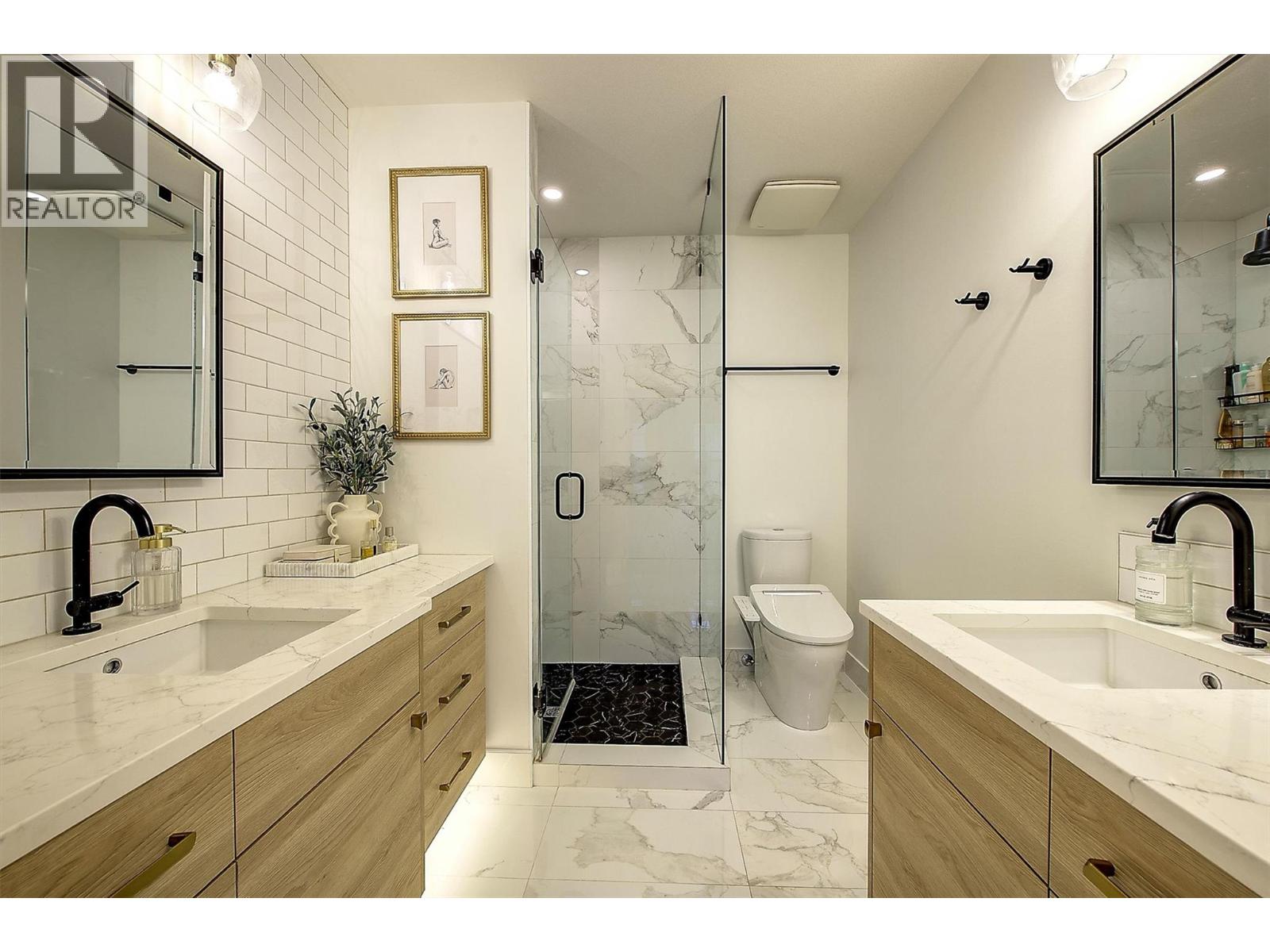 #3 877 Morrison Avenue - 27
