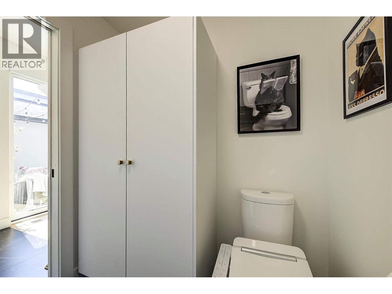#3 877 Morrison Avenue - 22