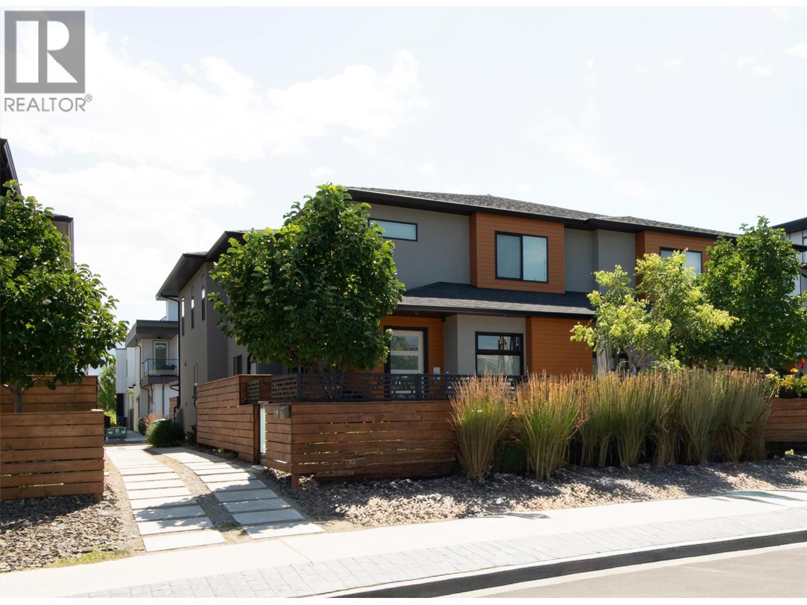 #3 877 Morrison Avenue - 3