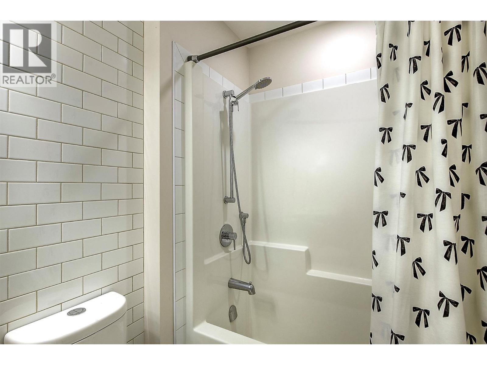 #3 877 Morrison Avenue - 40