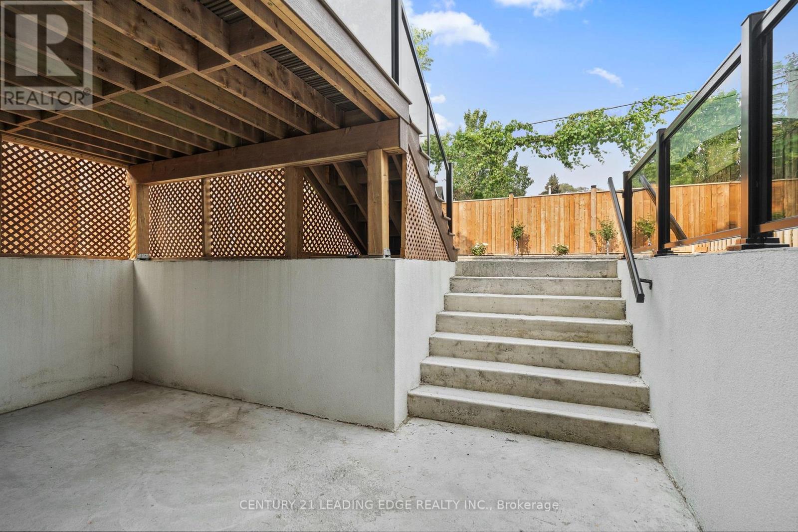 147 DURANT AVENUE - Image 40
