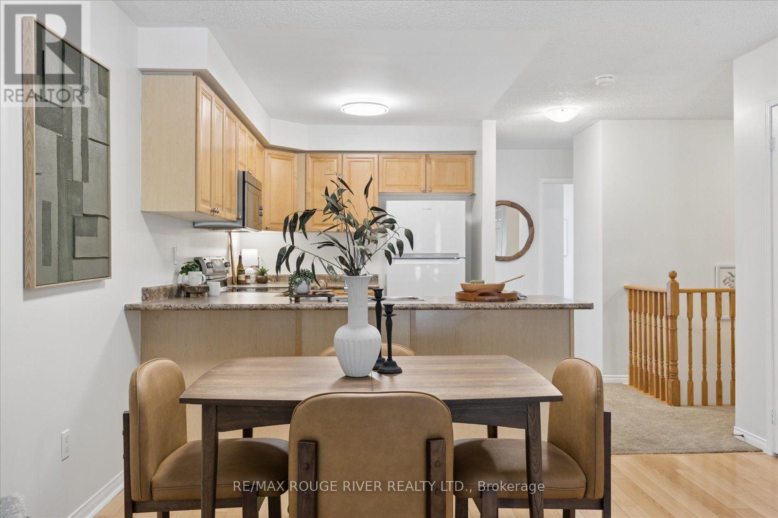 37 BURWELL STREET - 11