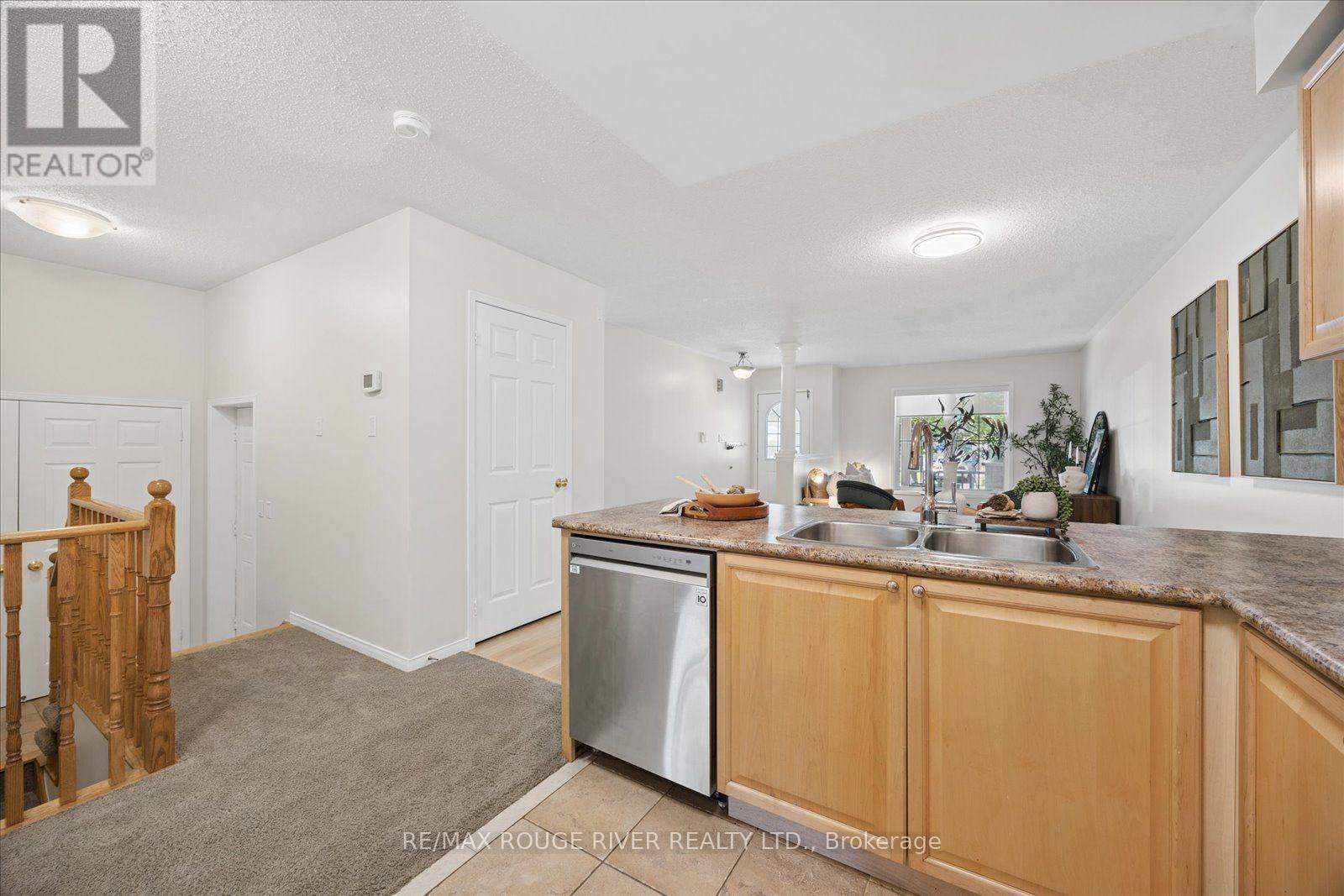 37 BURWELL STREET - 13