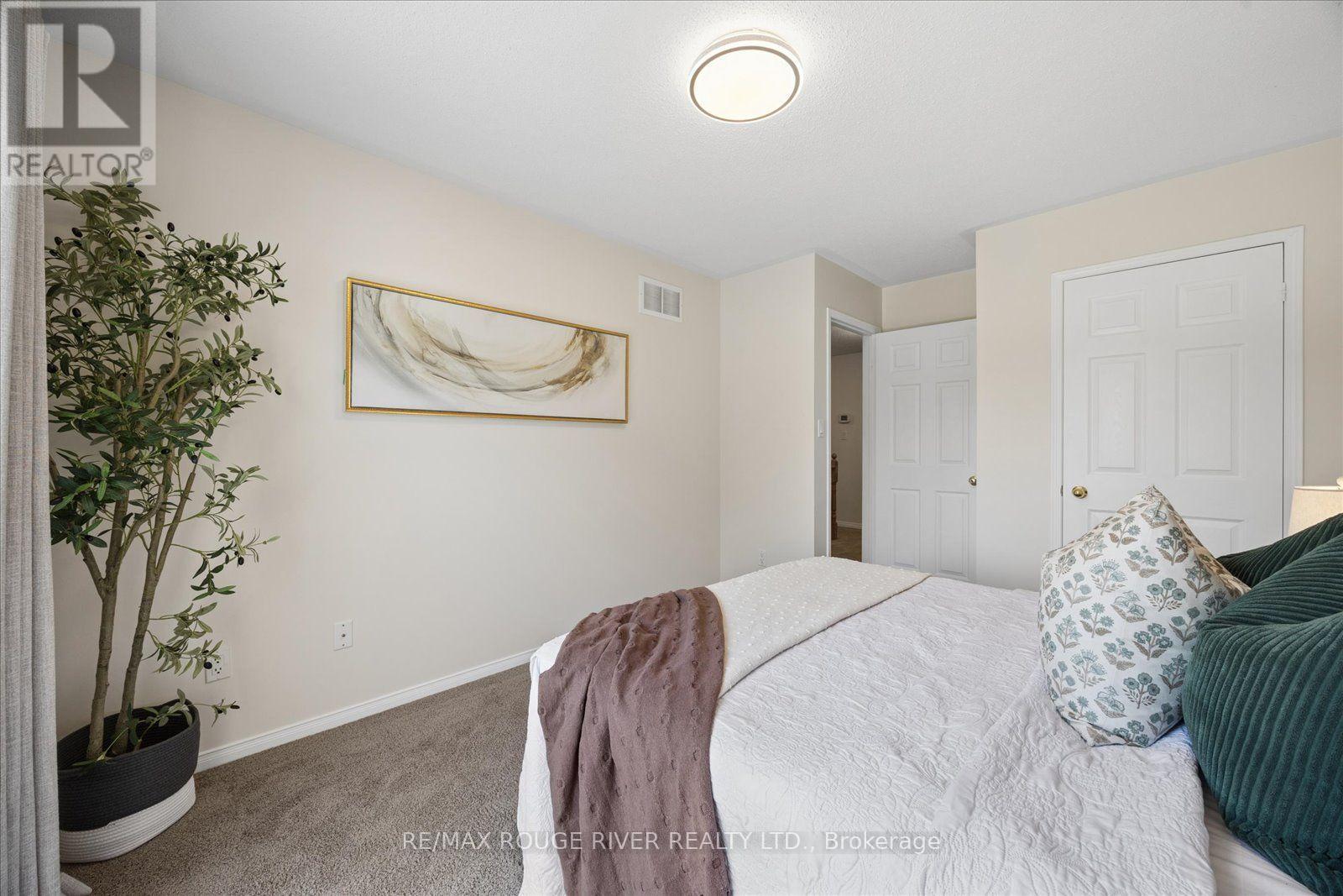 37 BURWELL STREET - 18