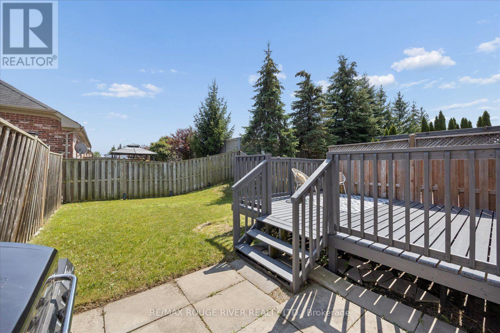 37 BURWELL STREET - 32