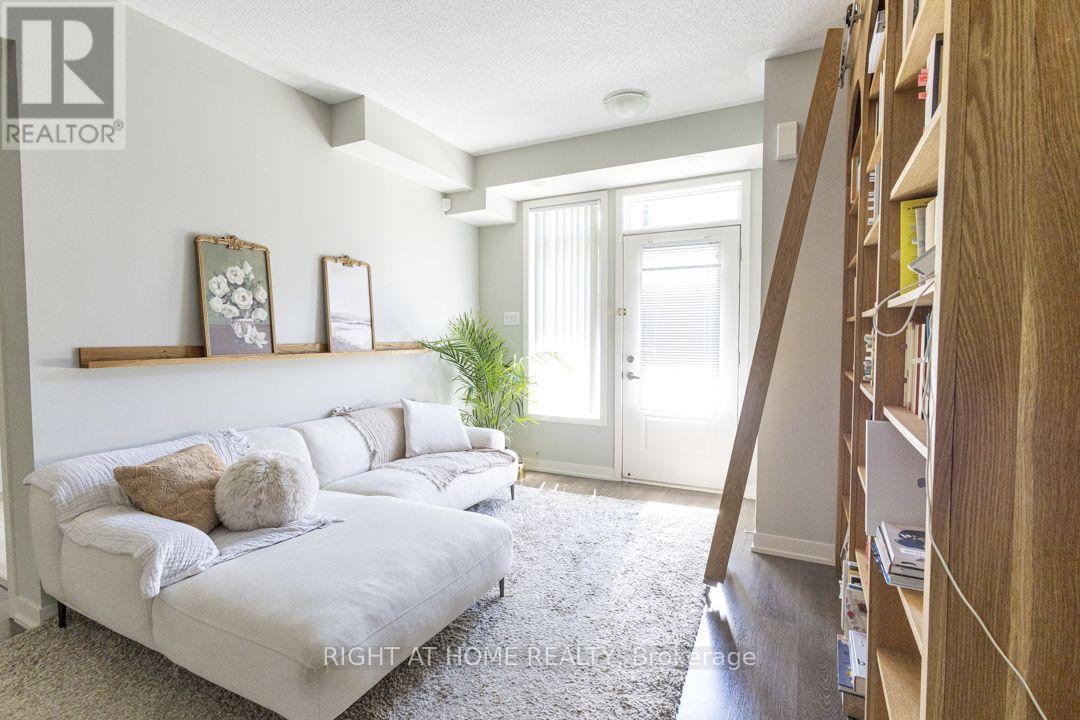 #19 60 ORCHID PLACE DRIVE - Image 3