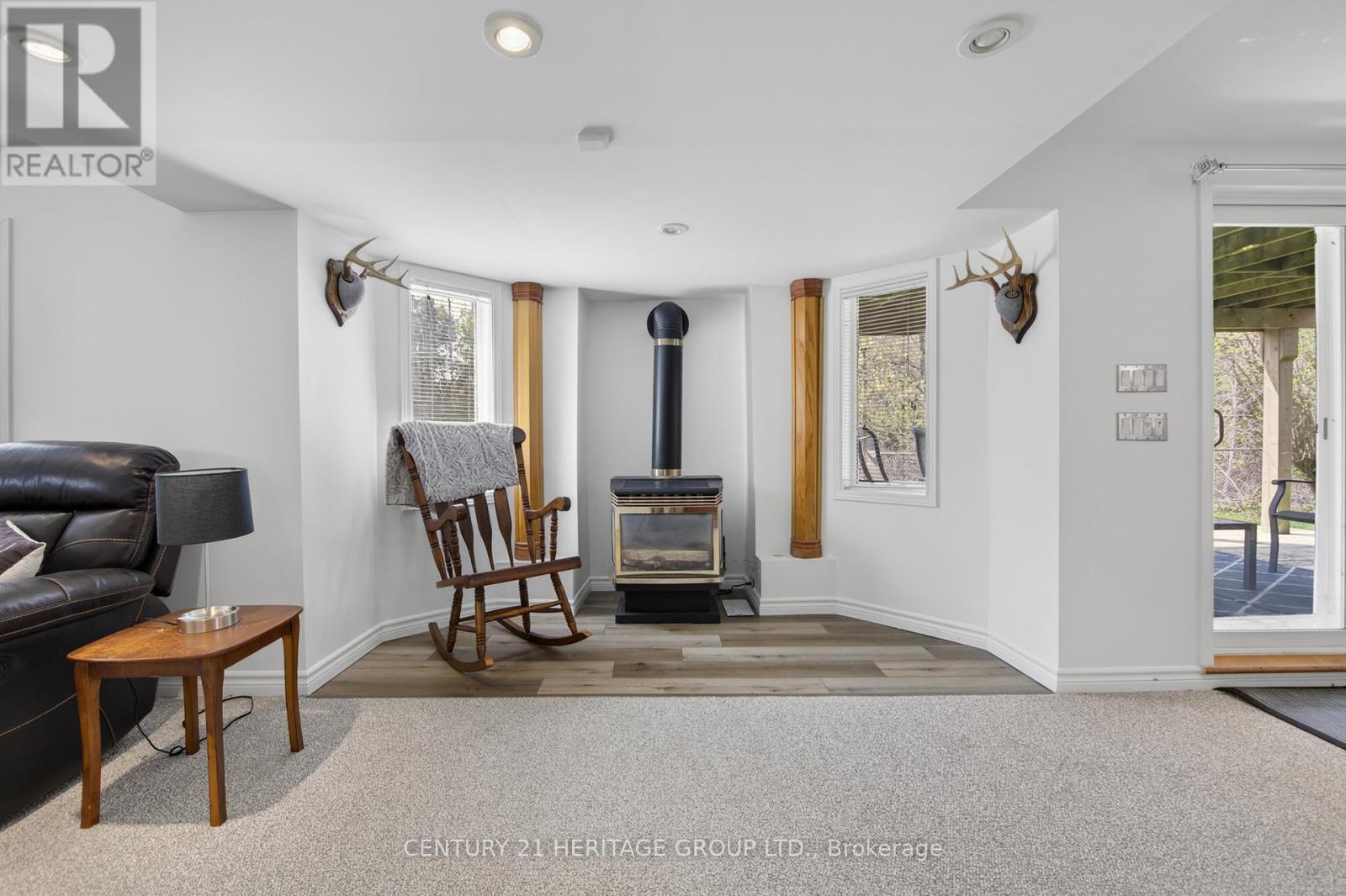 1858 EMERALD COURT - 37