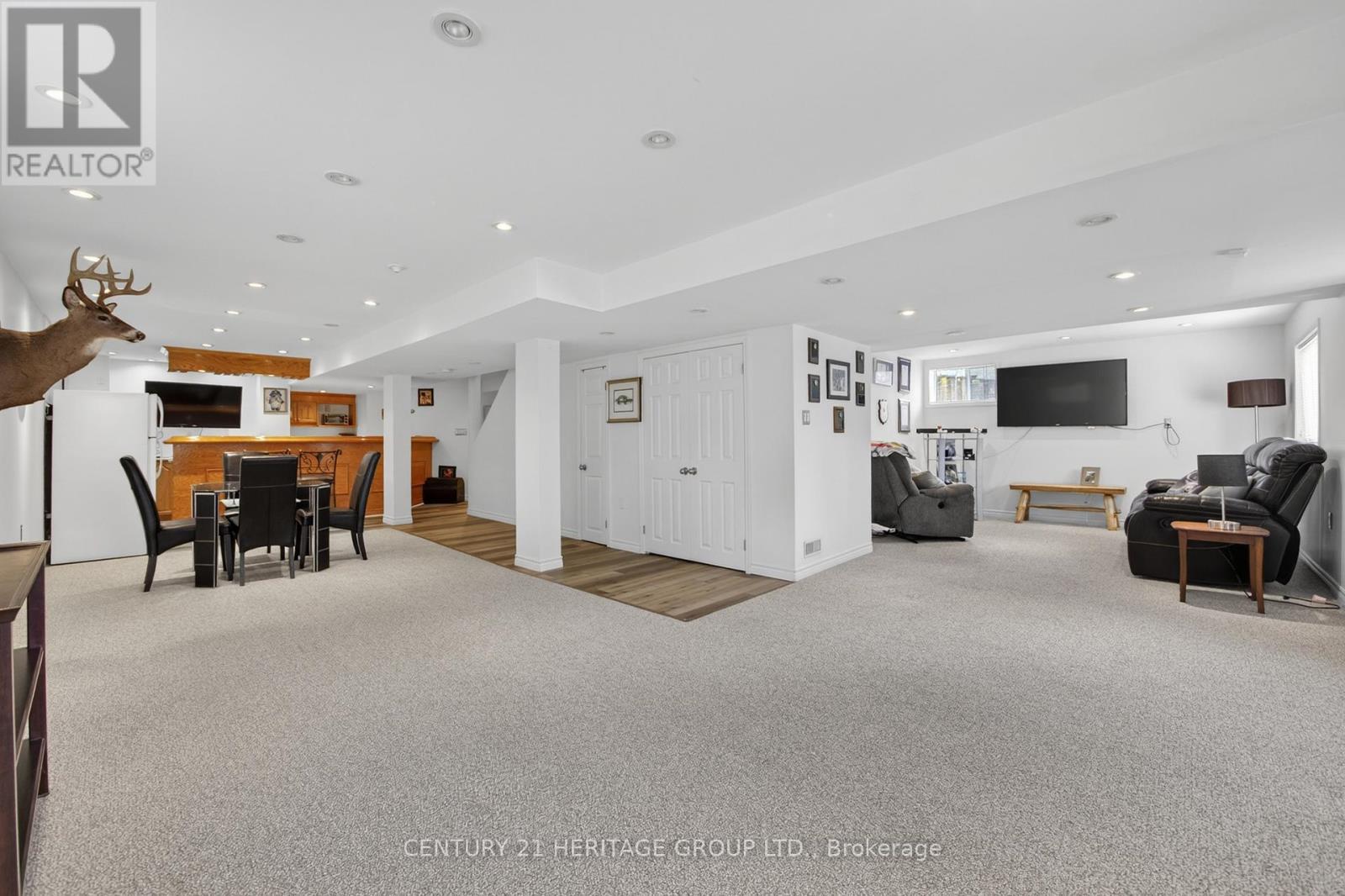 1858 EMERALD COURT - 39