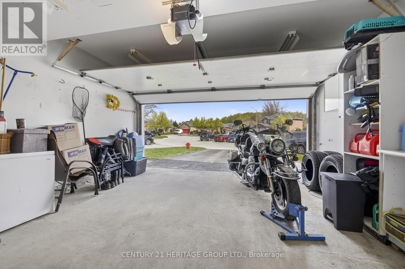 1858 EMERALD COURT - 44
