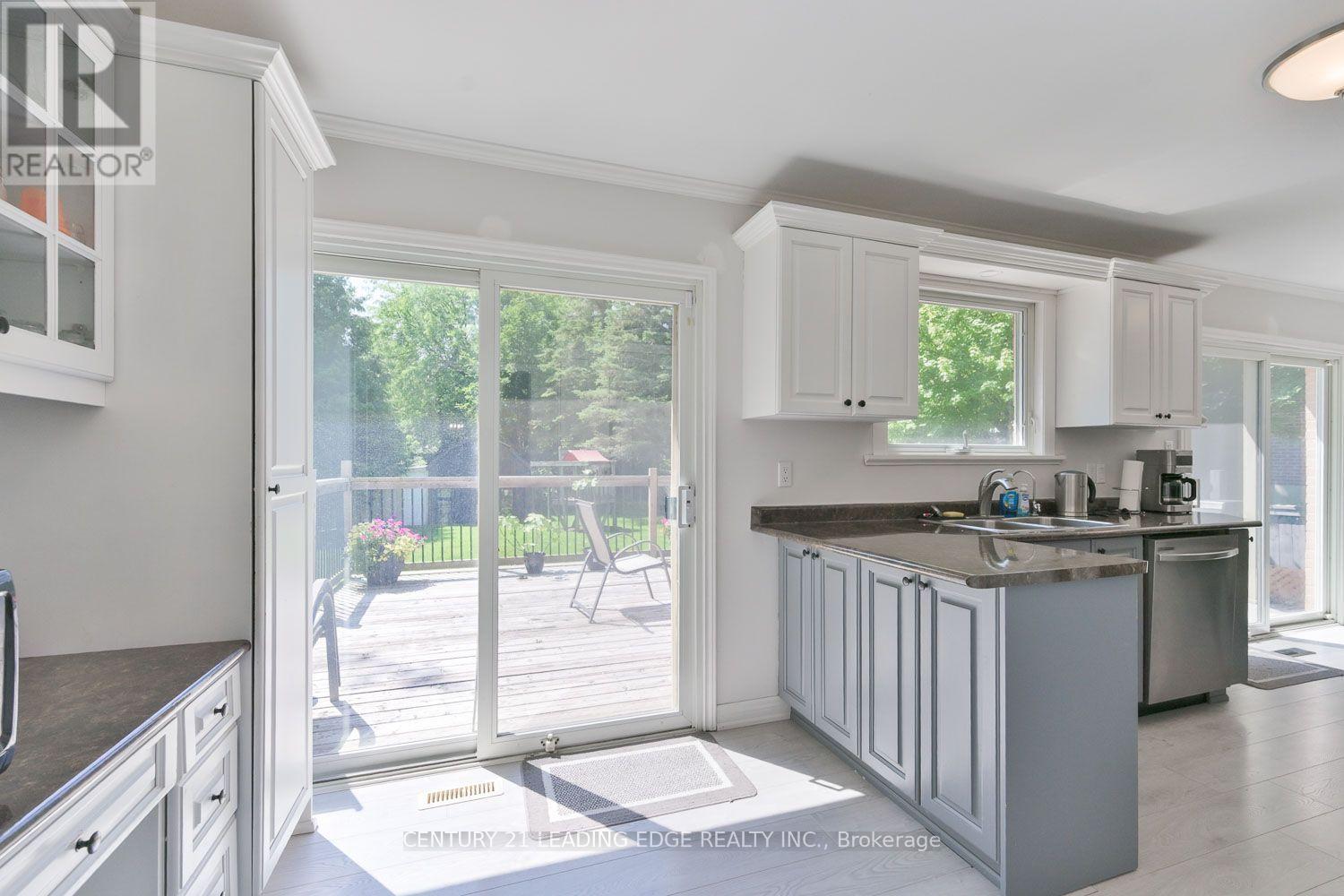 21 JONATHAN STREET - 14