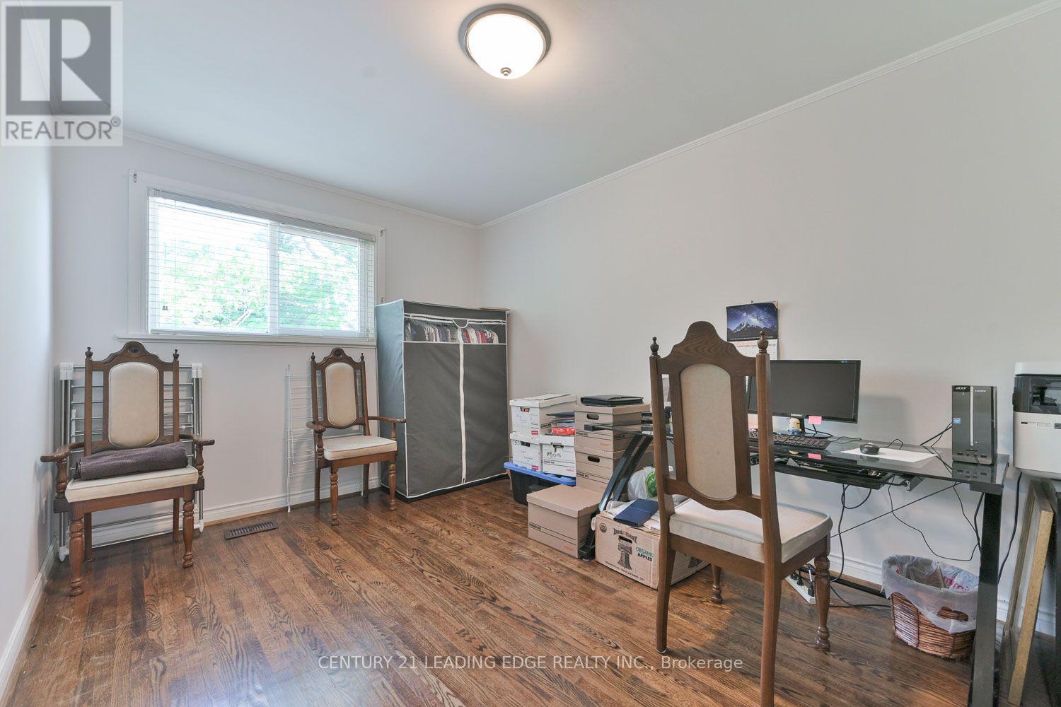 21 JONATHAN STREET - 20