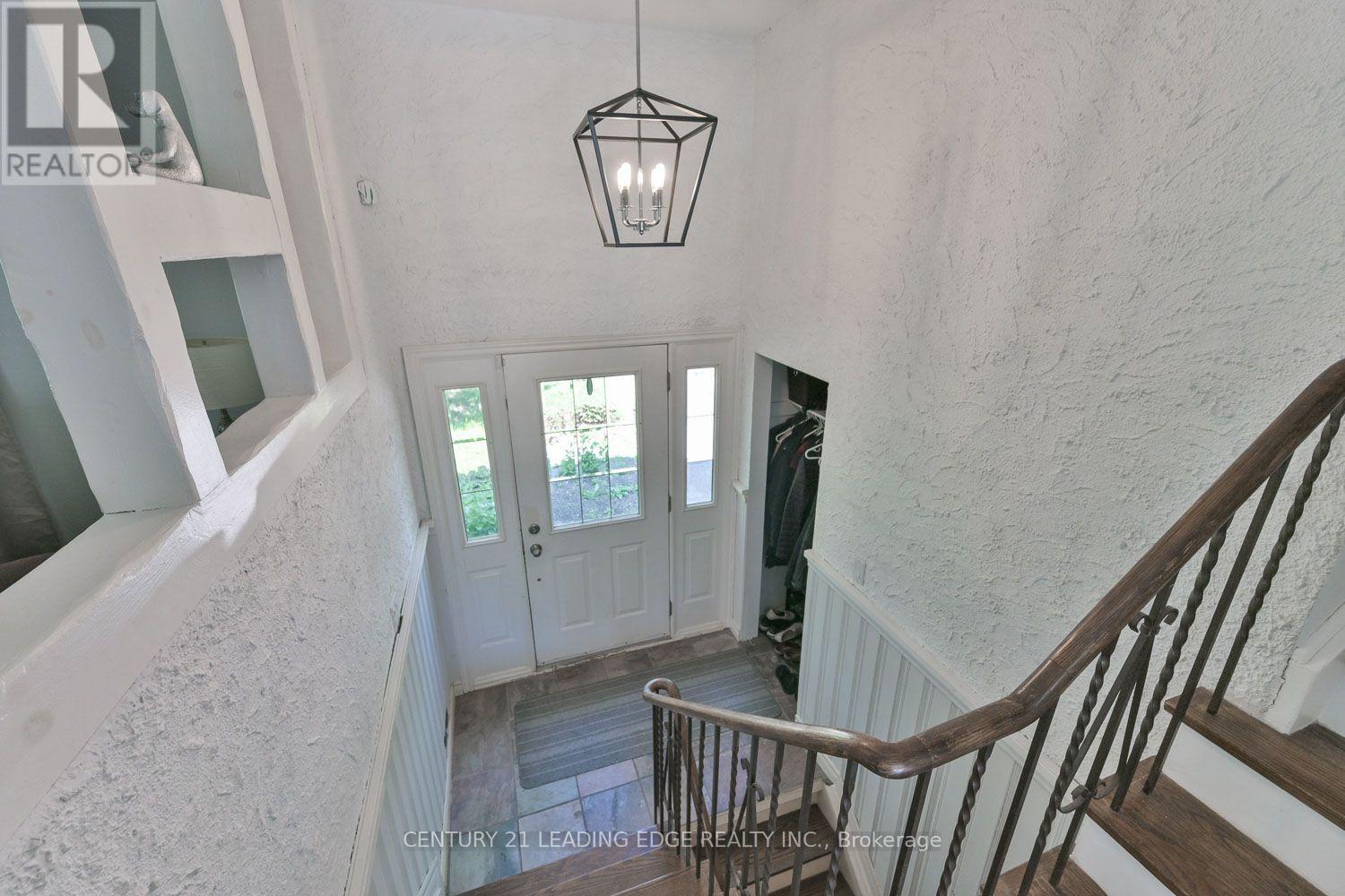 21 JONATHAN STREET - 5