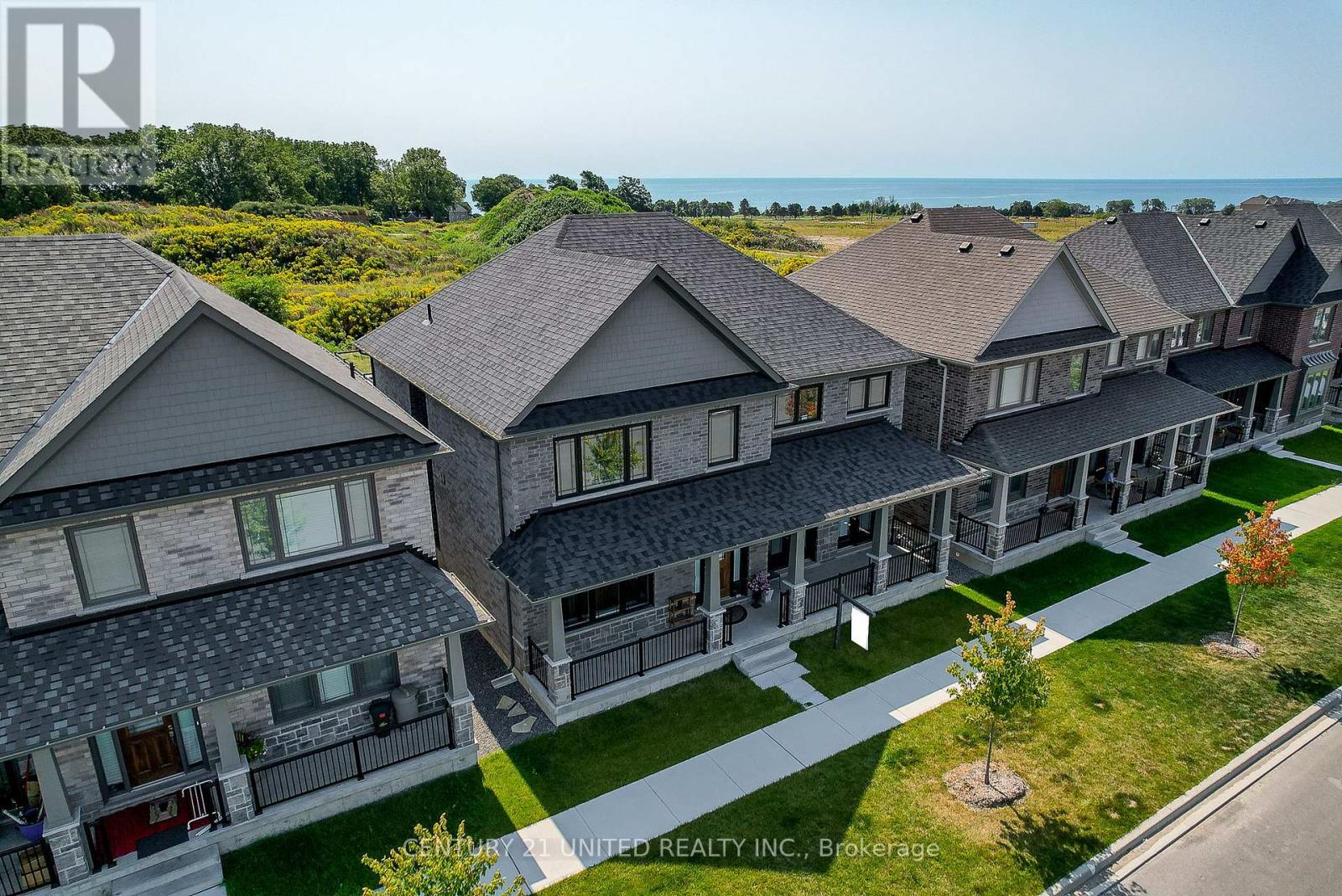 189 STRACHAN STREET - 4