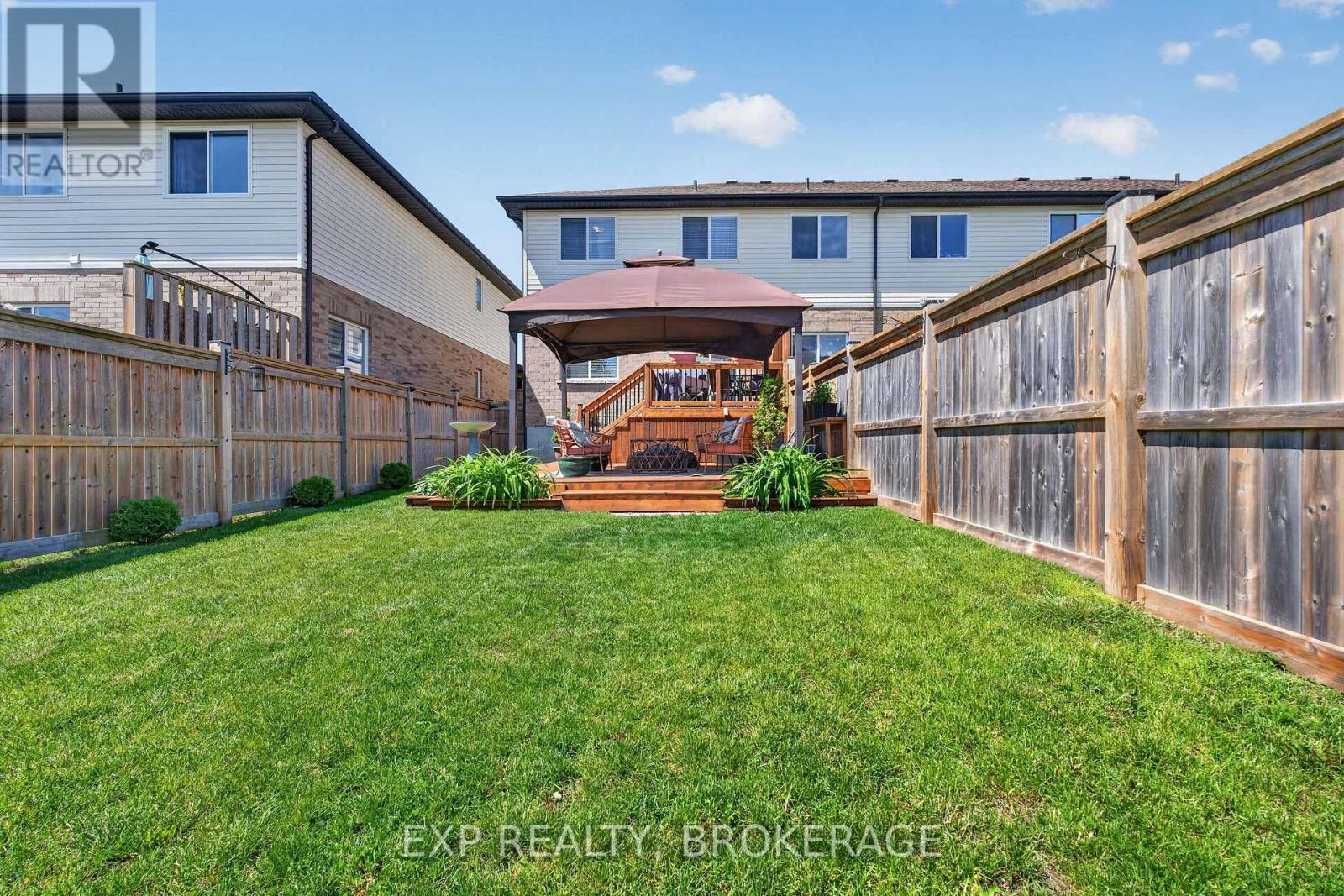 20 LEDGEROCK COURT - 3