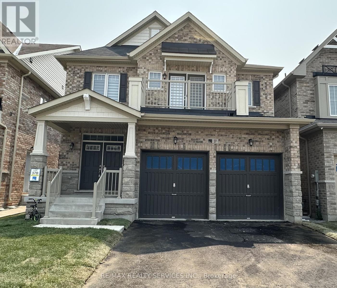 37 ROYAL FERN CRESCENT - 1