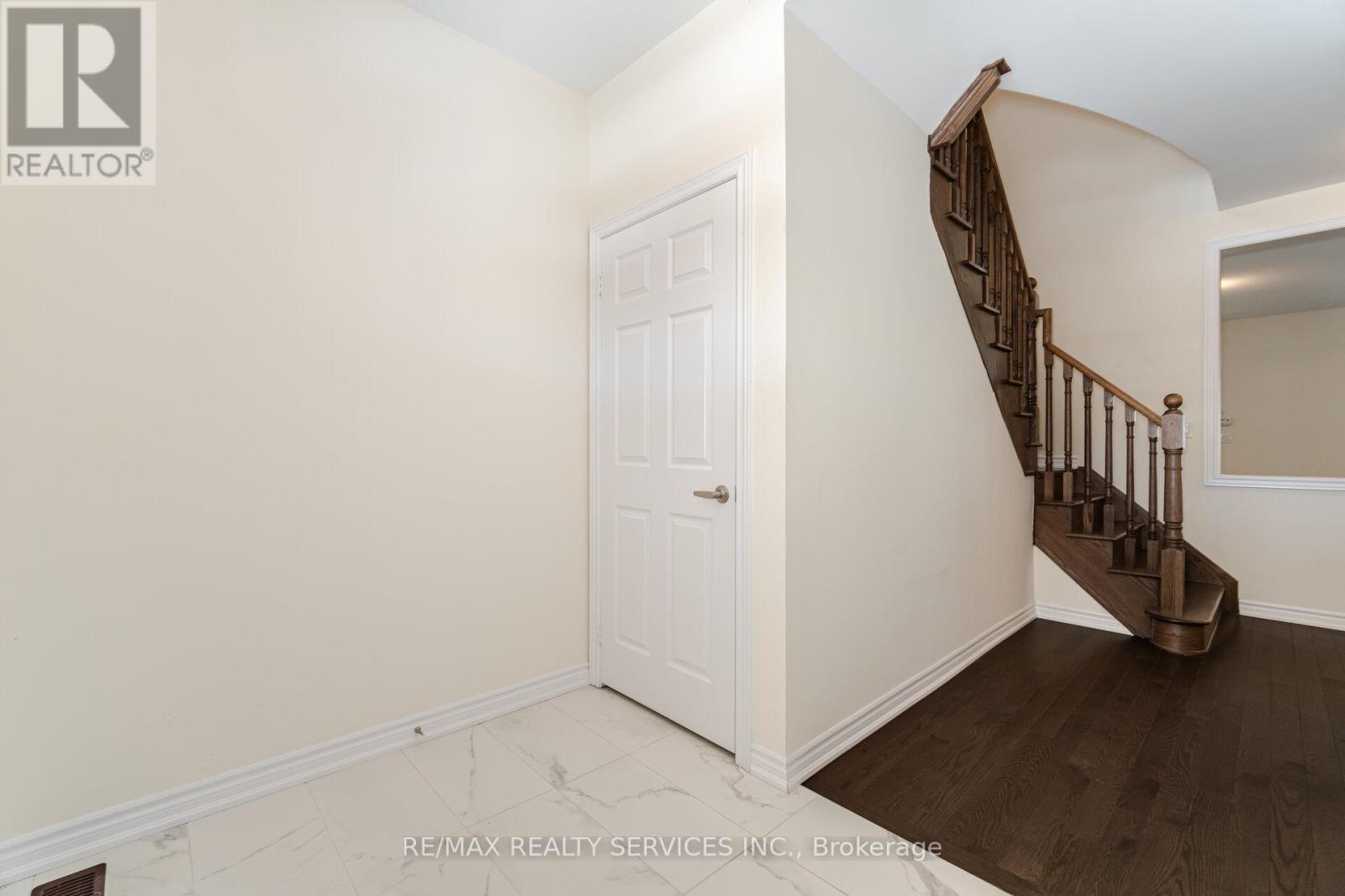 37 ROYAL FERN CRESCENT - 4