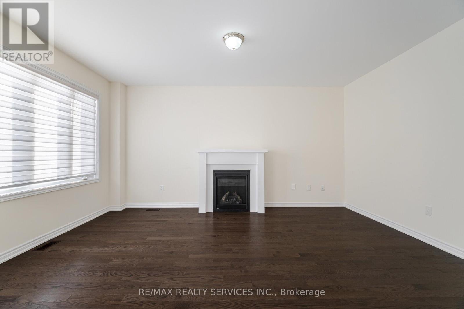 37 ROYAL FERN CRESCENT - 8