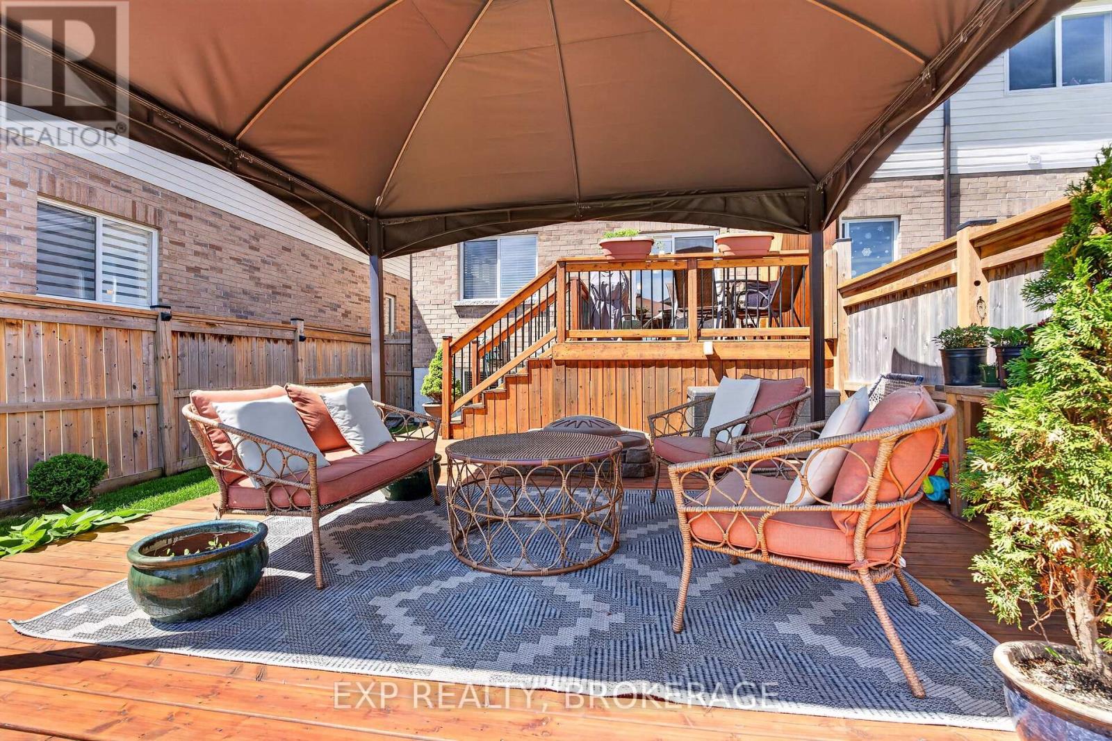 20 LEDGEROCK COURT - 32