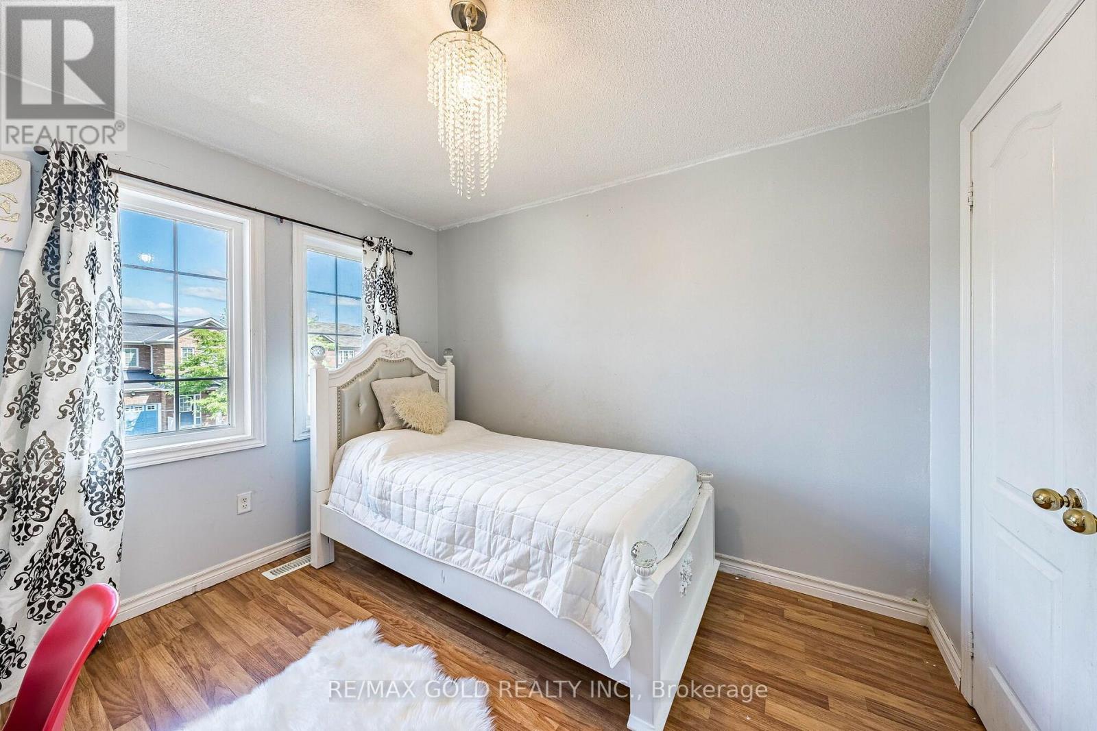 20 AMARANTH CRESCENT - 22