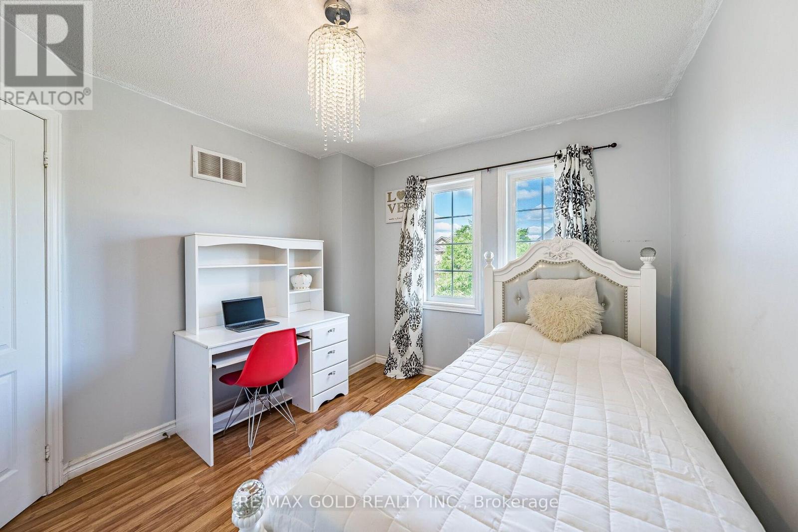 20 AMARANTH CRESCENT - 23
