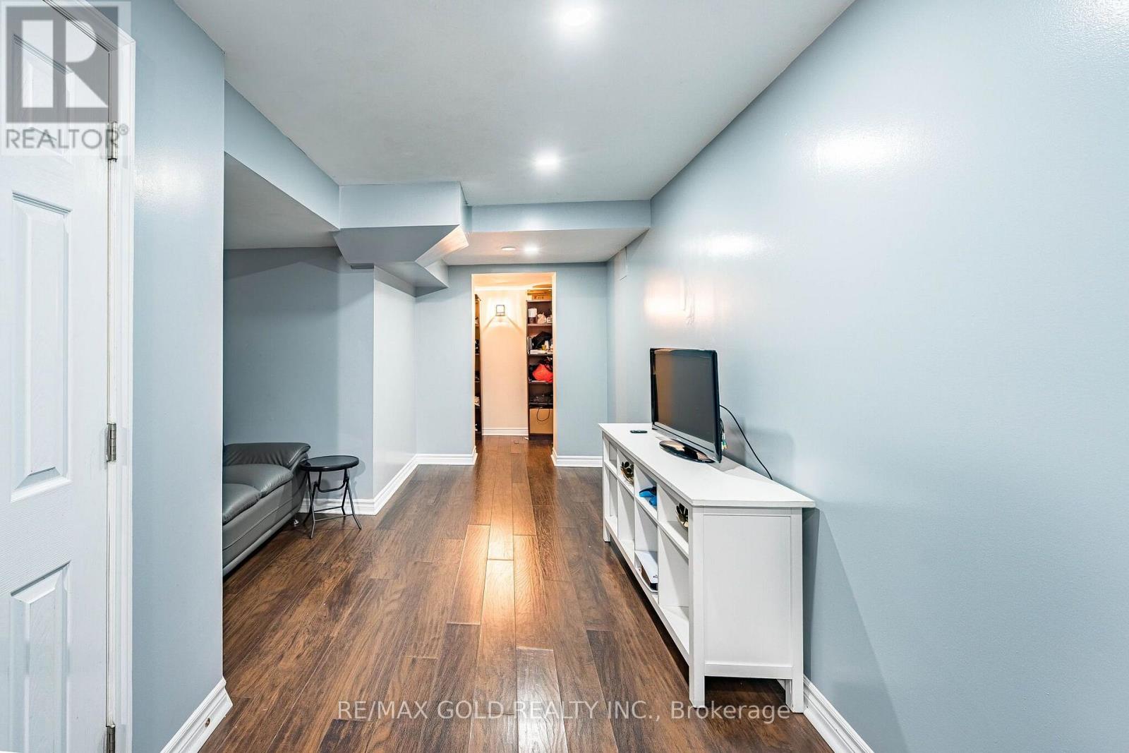 20 AMARANTH CRESCENT - 26