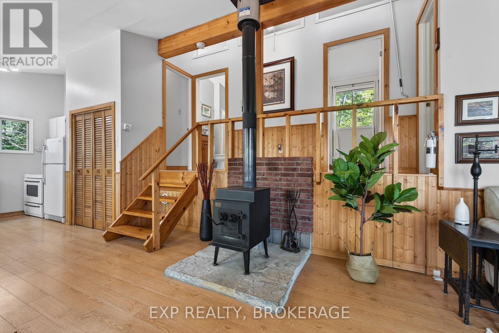 1126 RICHMOND LANE - 12