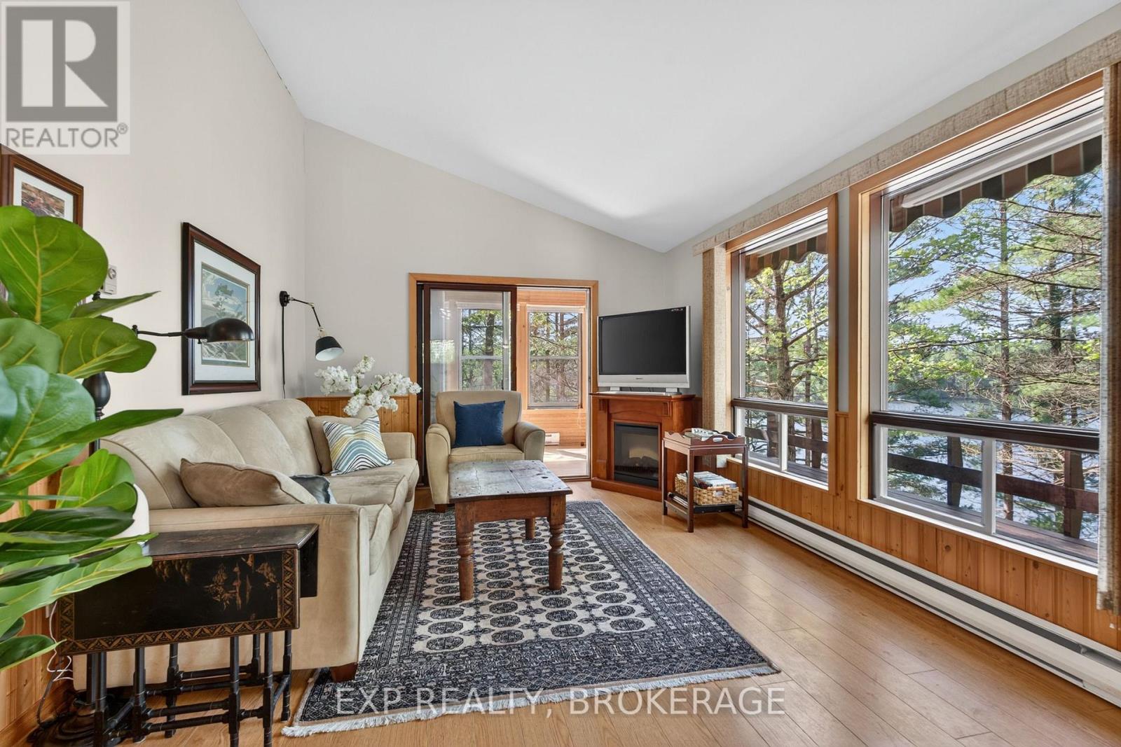 1126 RICHMOND LANE - 13