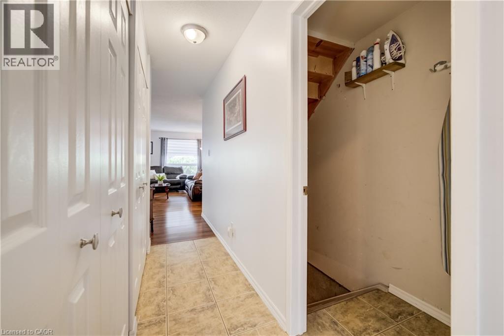 #11 210 HIGHLAND Crescent - Image 6