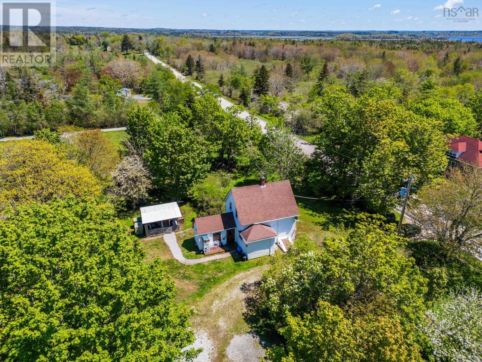 9330 Highway 3 - 44