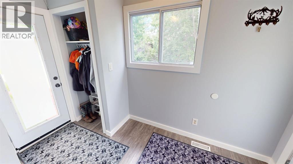 427 4 Street - 17