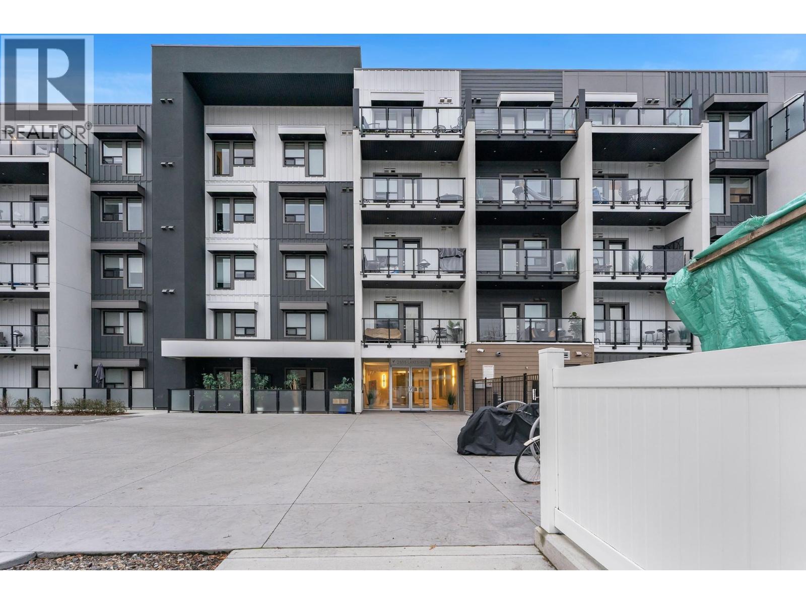 #310 2555 Lakeshore Road - 21