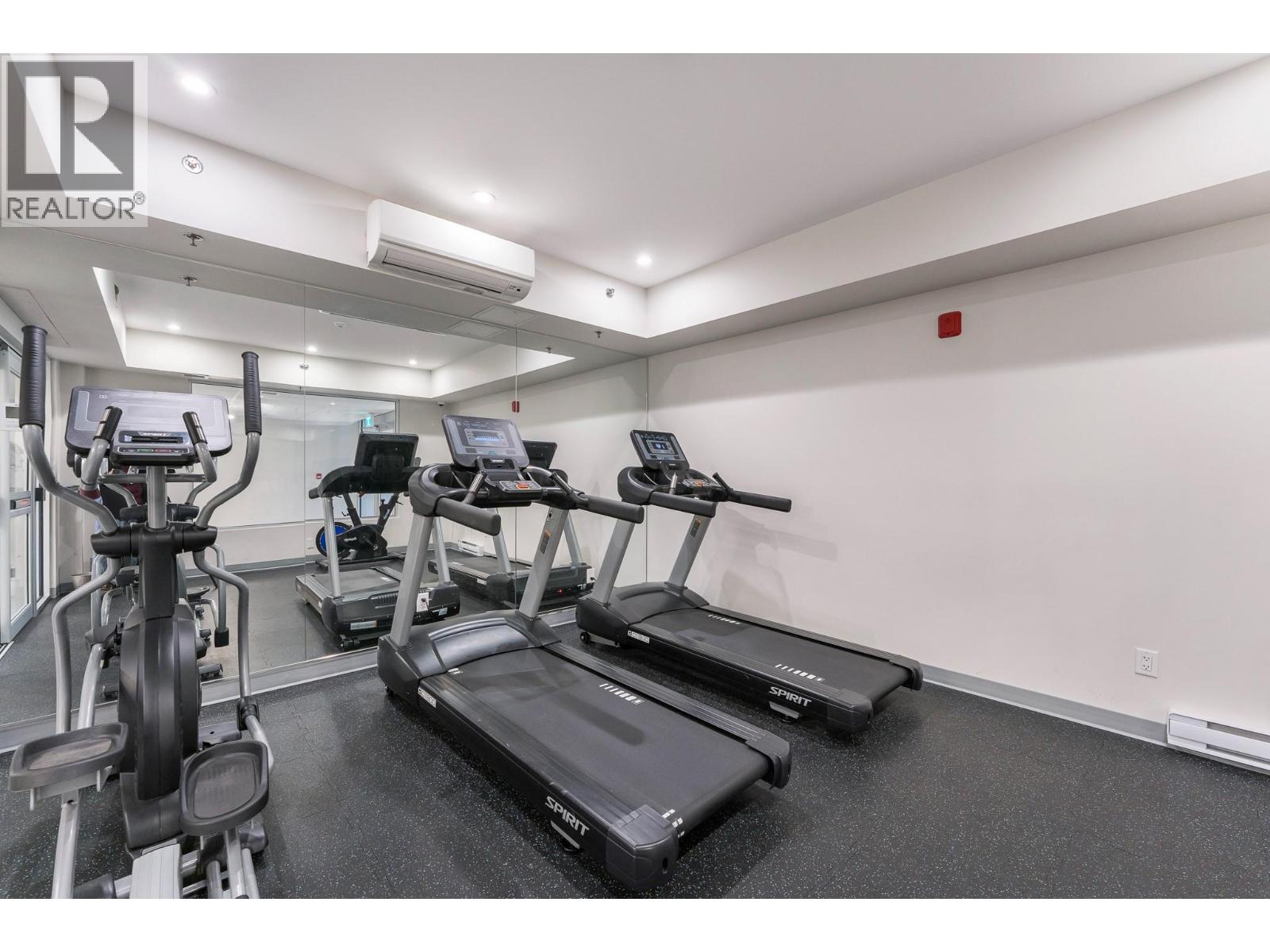 #310 2555 Lakeshore Road - 17