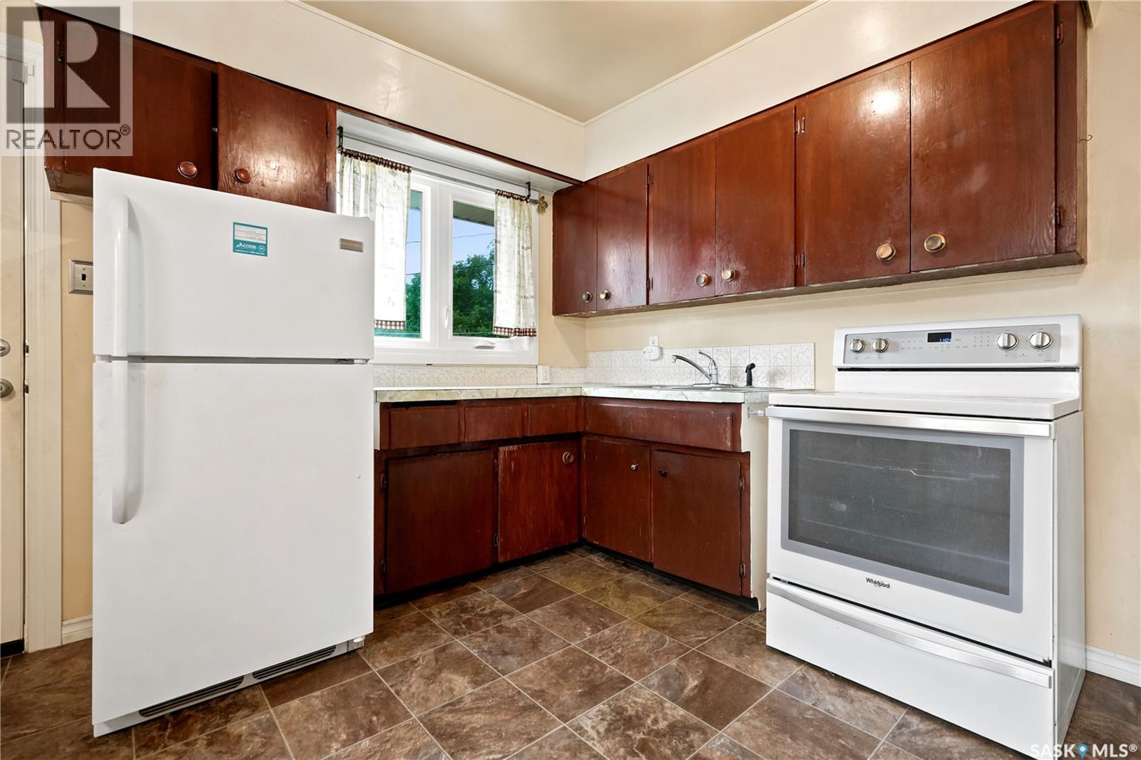 145 Ellison CRESCENT - 10