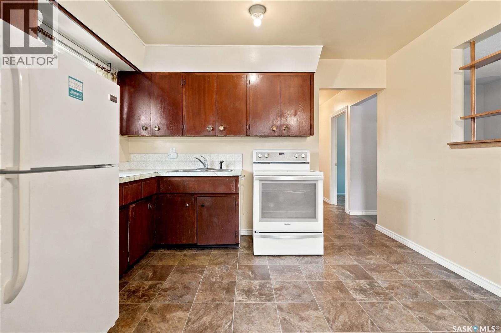 145 Ellison CRESCENT - 11