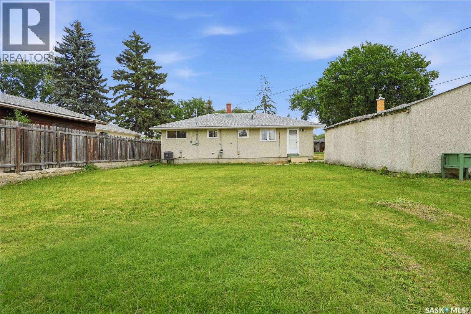 145 Ellison CRESCENT - 28