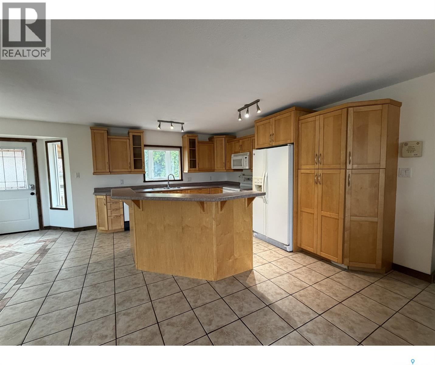 241 Dehavilland AVENUE - 5
