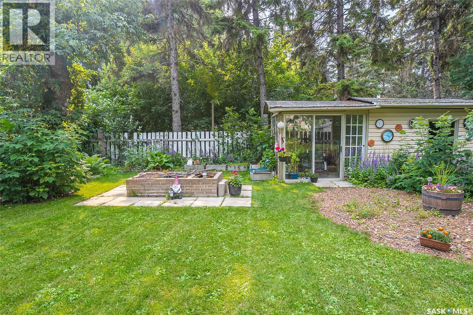 1205 Haida AVENUE - 33