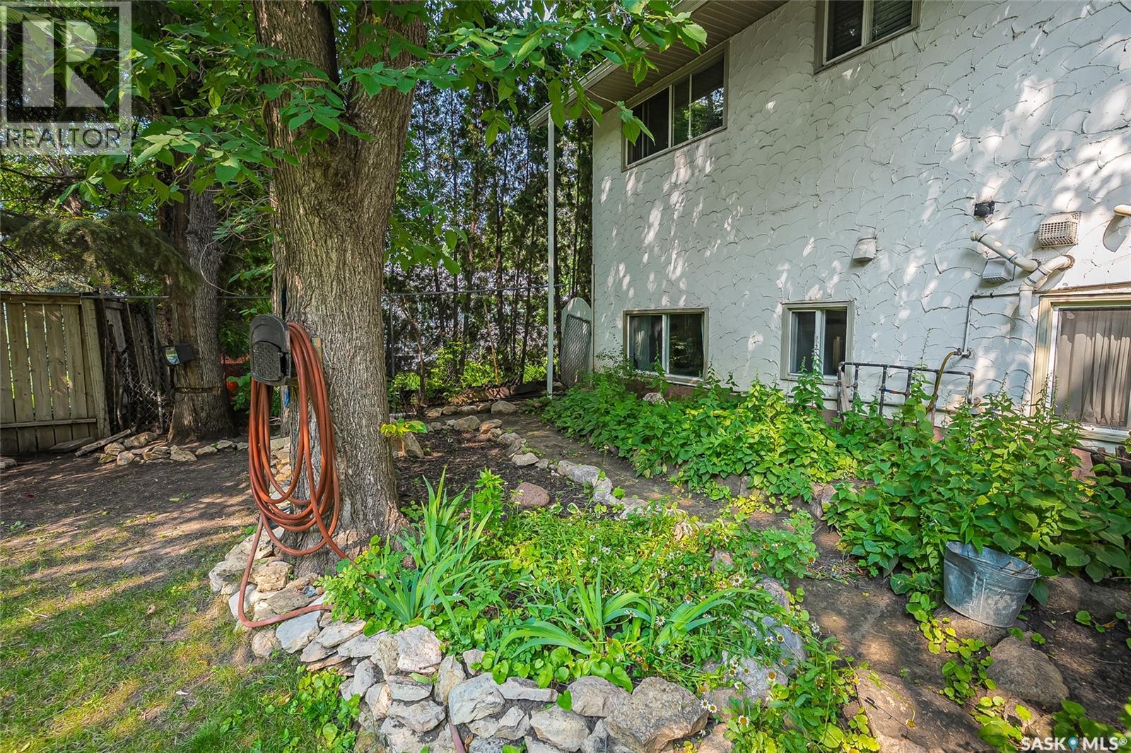 1205 Haida AVENUE - 38