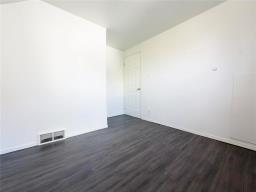 580 Bannatyne Avenue, Winnipeg, MB R3A0G7 Photo 32