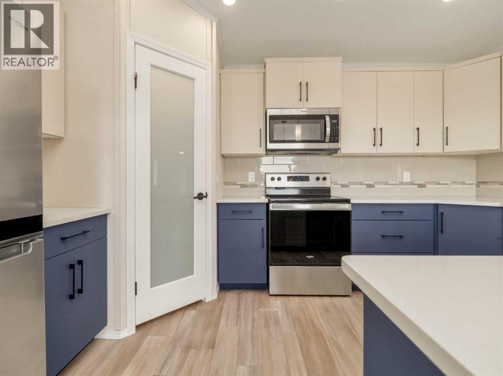 2037 Sunflower Crescent - 8