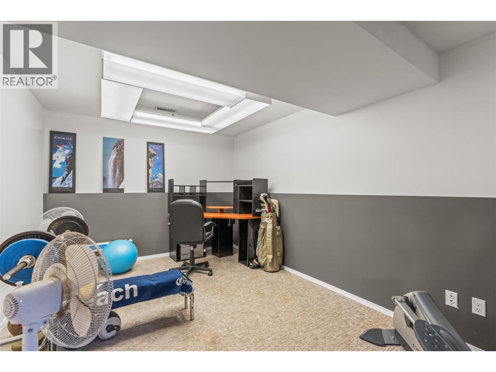 3419 Larch Drive - 40