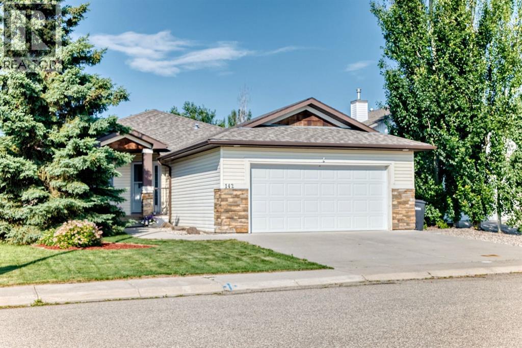 142 Strathmore Lakes Place - 1