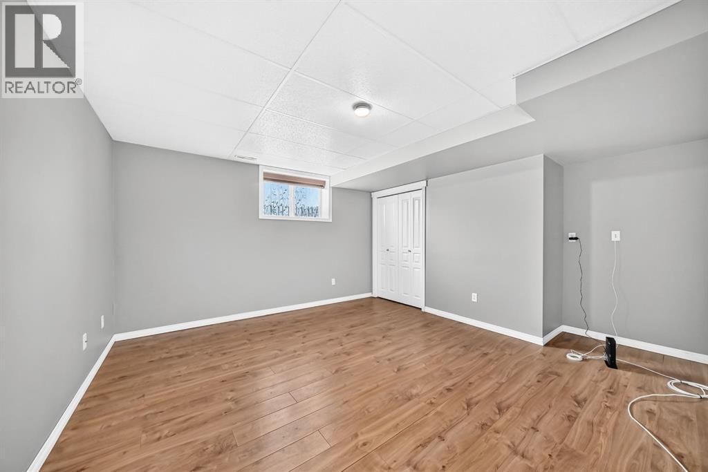 142 Strathmore Lakes Place - 34