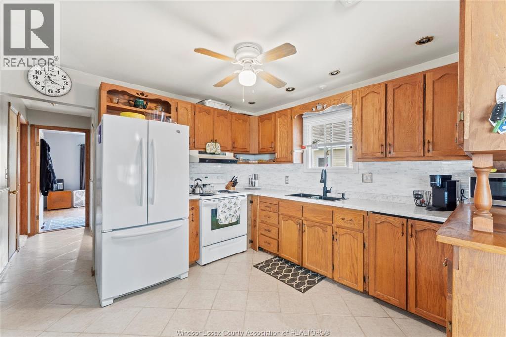 14 CEDAR CRESCENT - 18