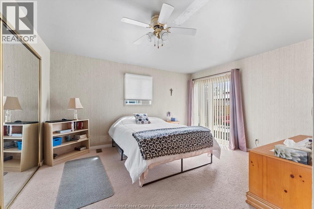 14 CEDAR CRESCENT - 22