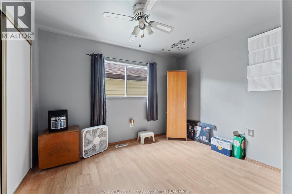 14 CEDAR CRESCENT - 23